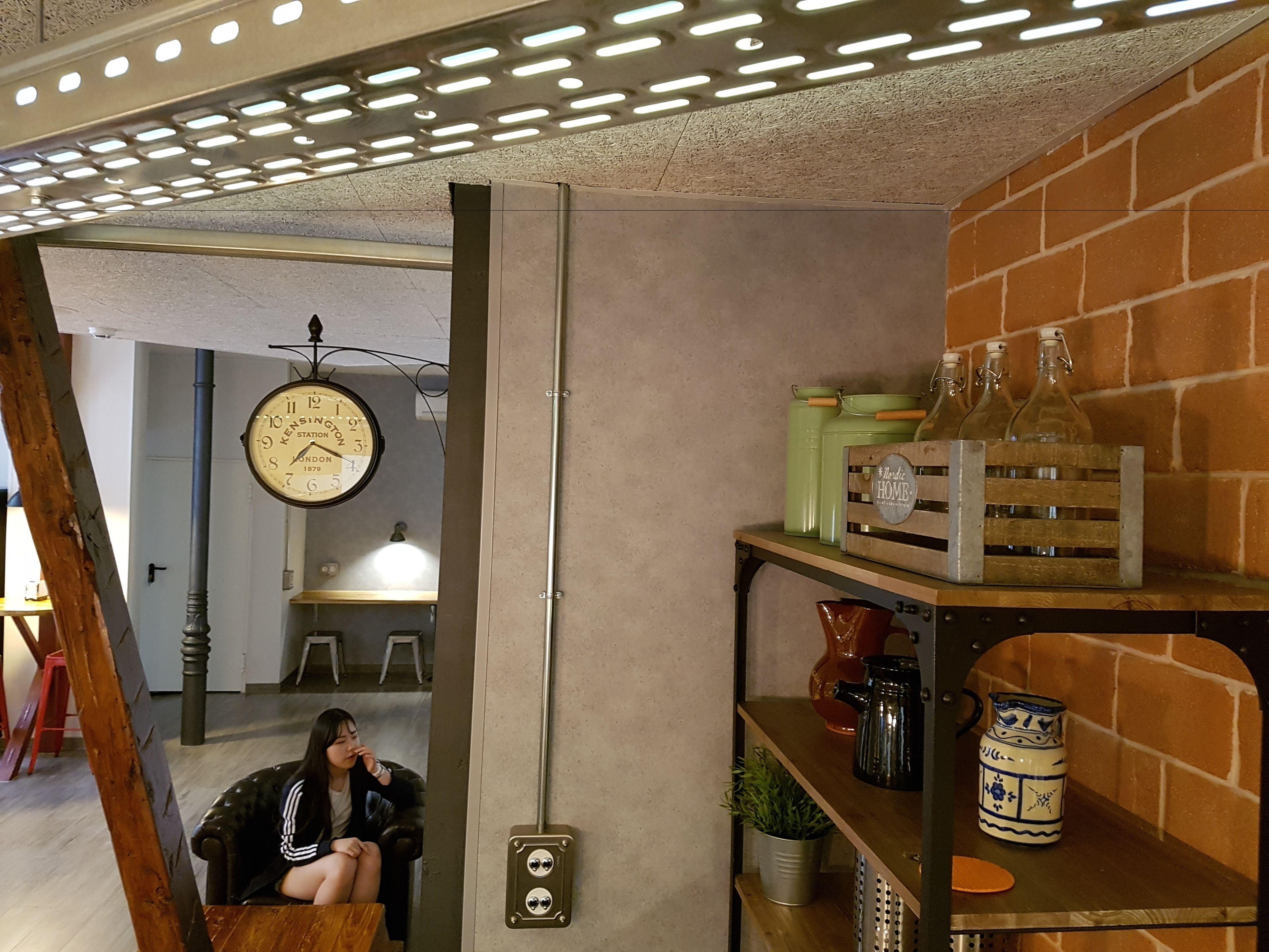 Far Home Atocha — Photos 1